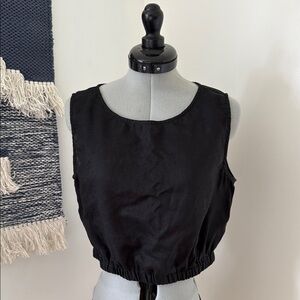 DISSH linen Black Sleeveless Top